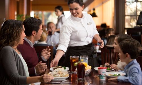 Vacation Station: Restaurant Marketing Ideas for Summertime