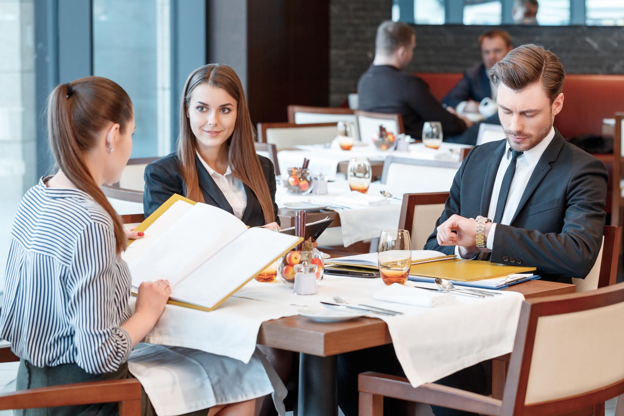 Improve Restaurant Service to Clock-Watchers