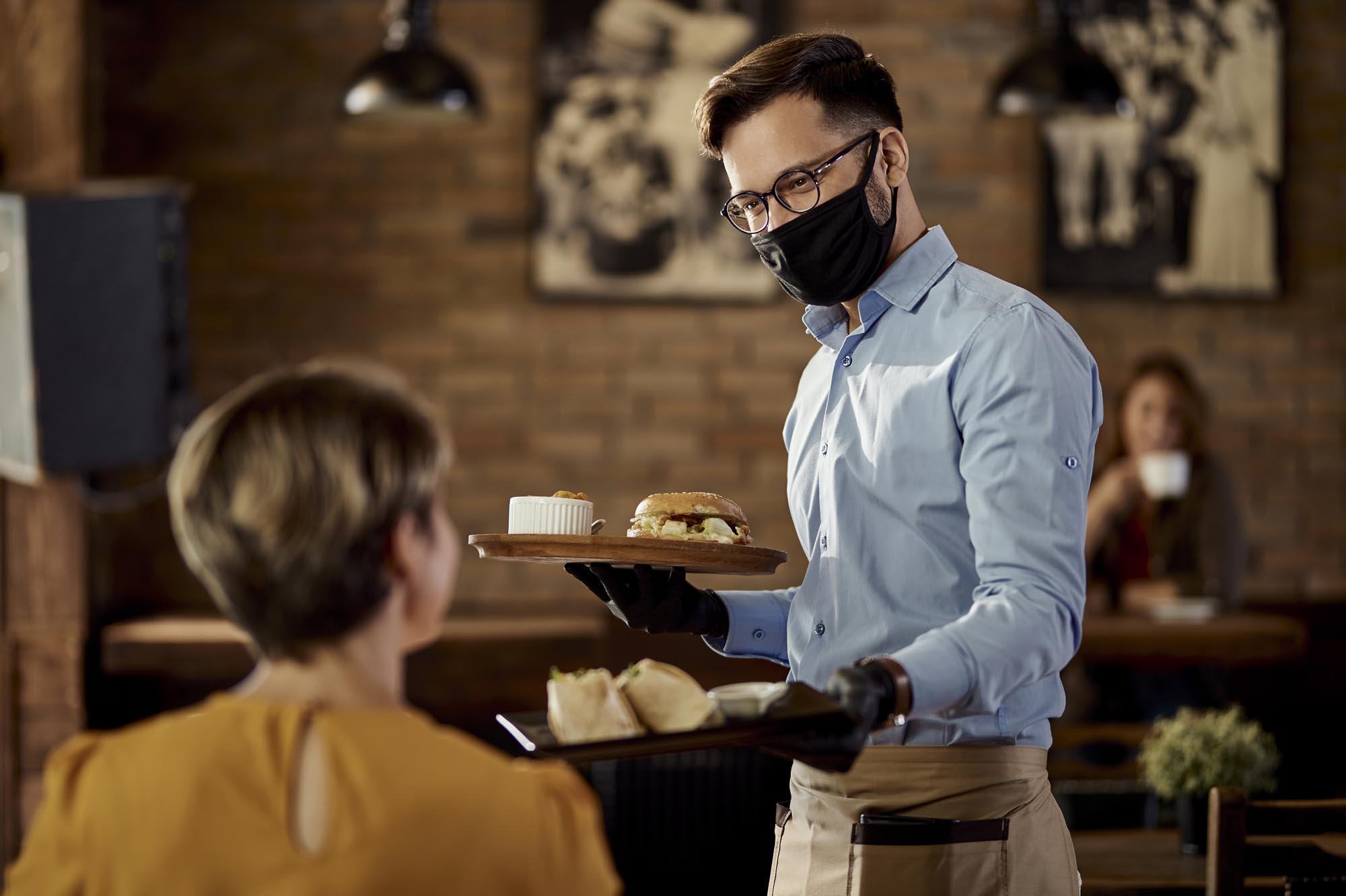 Motivate Restaurant Servers to Increase Sales